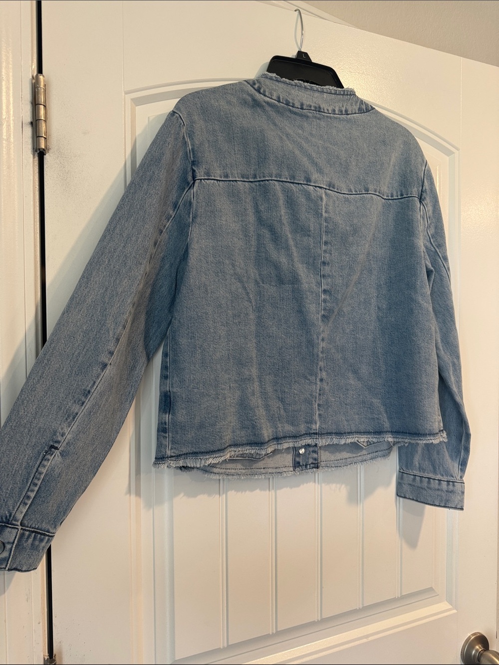 KUT from the Kloth Olea Frayed Denim Jacket Light Wash Small - Picture 7 of 11